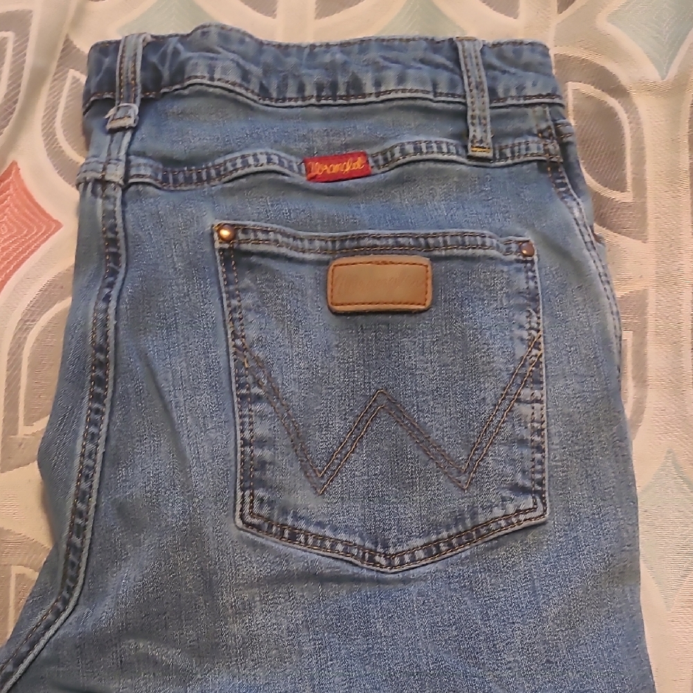 Wrangler Women's Light Blue Denim Jeans